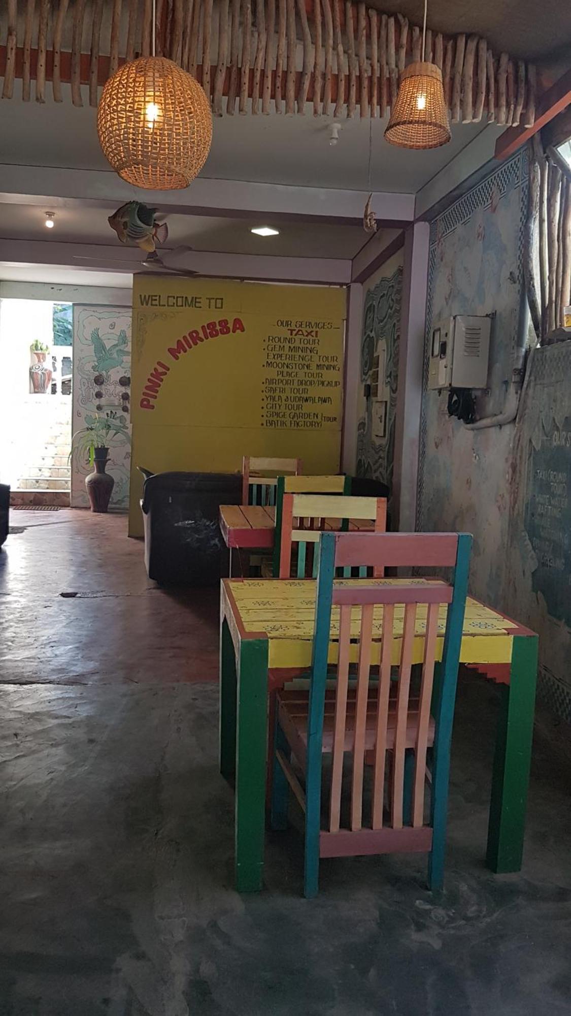 Pinki Nest Hotel Mirissa Kültér fotó